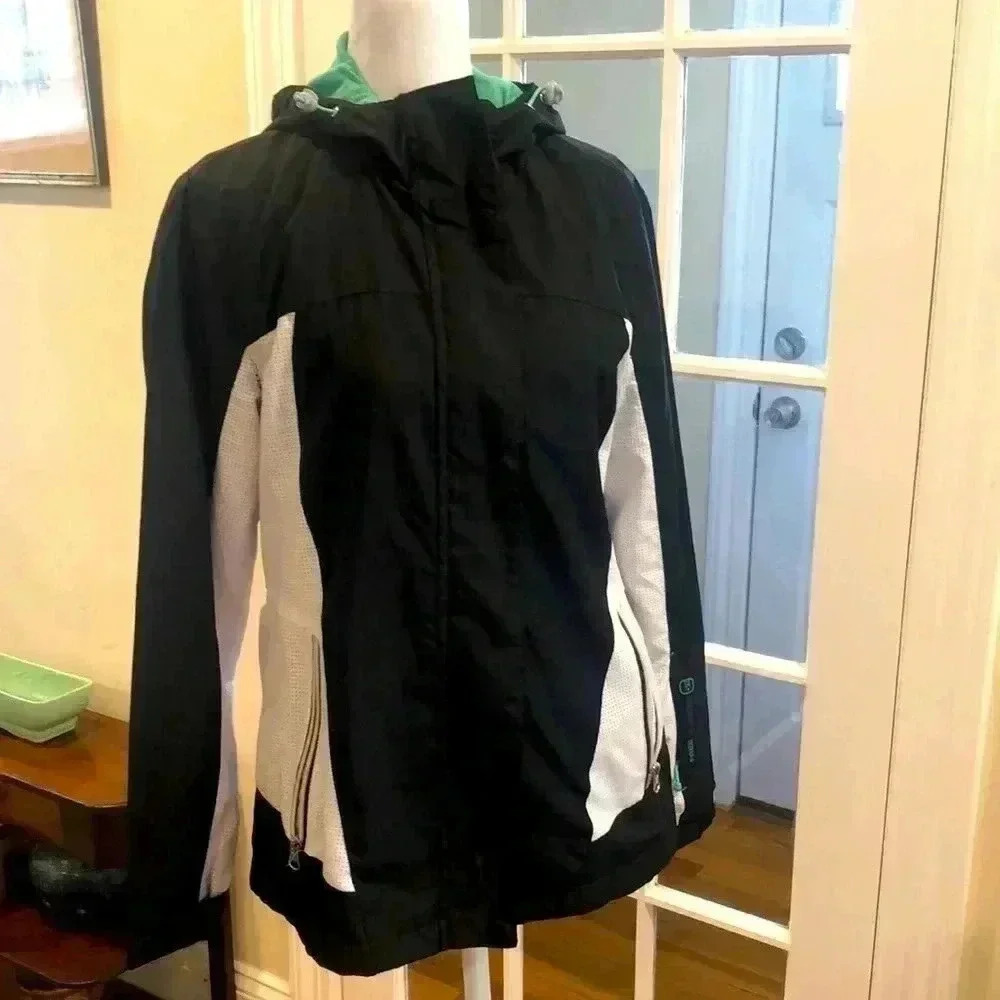 Free Country Athletx Series zippered front coat with hood.
